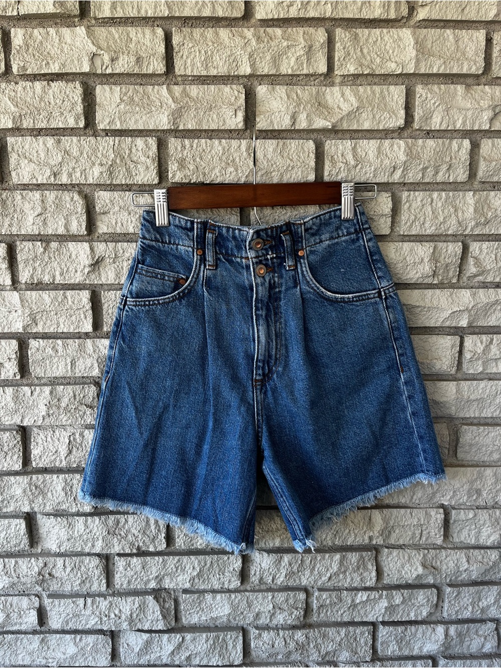 Zara Medium Wash High Waisted Mom Jean Shorts Size 0